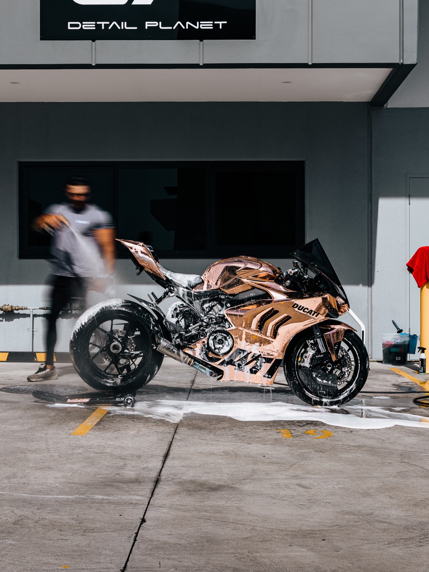 Ducati Panigale V4 detail 6