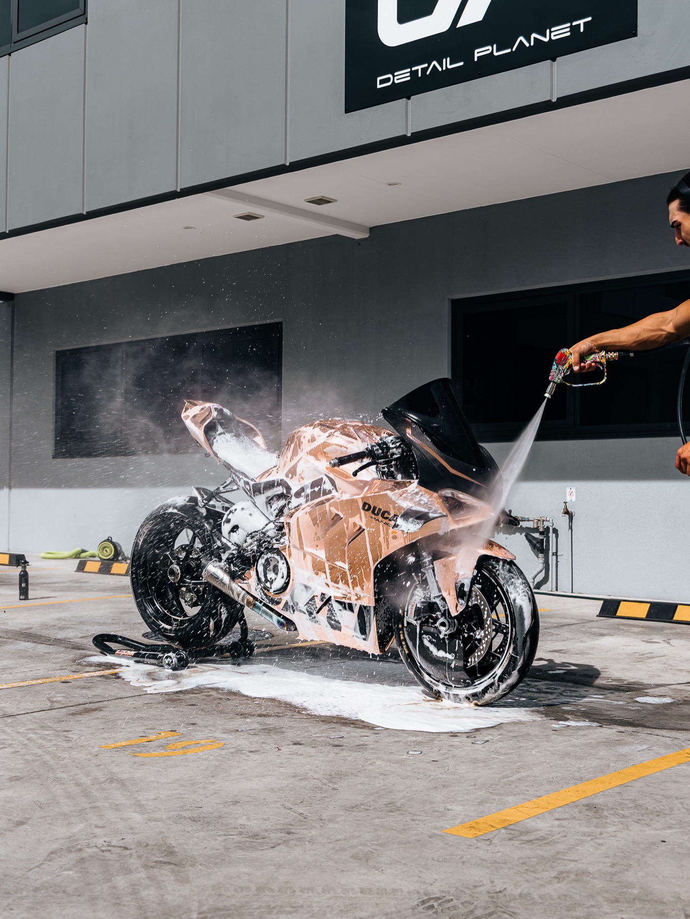 Ducati Panigale V4 detail 4